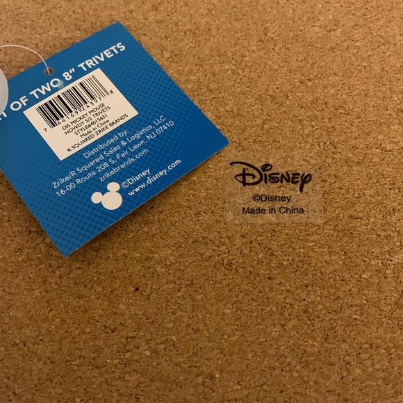 Set of 2 Disney Mickey Mouse Howdy 8” trivets w/ cork backing - Picture 4 of 8